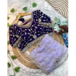 svaraa Women Embroidery Traditional Saree-picture-33