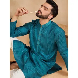 SWAGG INDIA Geometric Embroidered Thread Work Mandarin Collar Straight Kurta-picture-30