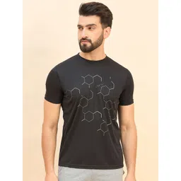 Sweet Dreams Relaxed Fit Geometric Printed T-shirt-picture-13