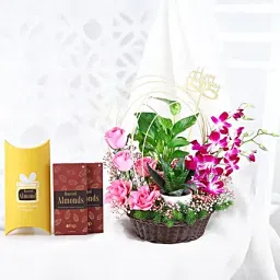 Sweet Leafy Anniversary Surprise Gift-picture-44