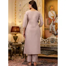 SZN Women Floral Embroidered Regular Thread Work Kurta with Trousers & With Dupatta image 3