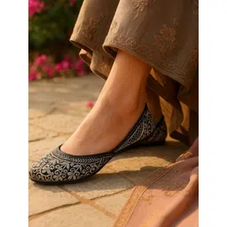 SZN Women Mojaris Flats-picture-24