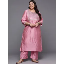 Sztori Plus Size Geometric Embroidered Mirror Work Straight Kurta with Trousers-picture-12