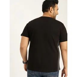 Sztori Plus Size Men Black Solid V-Neck T-shirt image 5