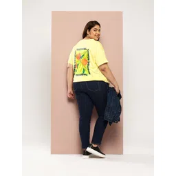 Sztori Plus-Size Printed Drop-Shoulder Sleeves T-shirt-picture-38