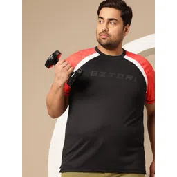 Sztori Plus Size Printed Reflective Detail T-shirt-picture-30