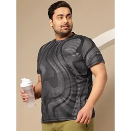 Sztori Plus Sized Reflective Detail Printed T-shirt-picture-20