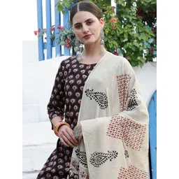 Taavi Women Ethnic Motifs Printed Bagru Kurta Trousers With Dupatta-picture-13