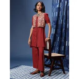 Taavi Women Ethnic Motifs Printed Kalamkari Pure Cotton Kurta with Palazzos image 5