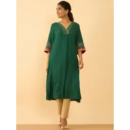 Taneira Green Viscose Regular Fit Solid Kurta-picture-31