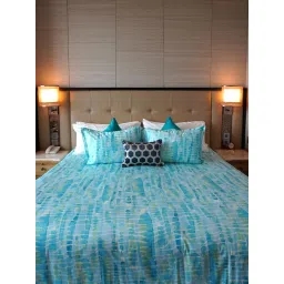 Tara Sparkling Homes Blue Cotton Printed Bedsheet image 1
