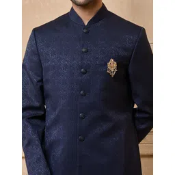 Tasva Embroidered Mandarin Collar Neck Indo Western Set image 4