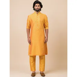 Tasva Men Yellow Ethnic Motifs Embroidered Thread Work Kurta with Trousers-picture-34