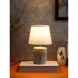 TAYHAA Cream-Coloured Textured Ceramic Contemporary Frusturical Shaped Table Lamp-picture-20