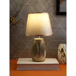 TAYHAA Gold-Toned Textured Ceramic Frusturical Shaped Table Lamp image 1