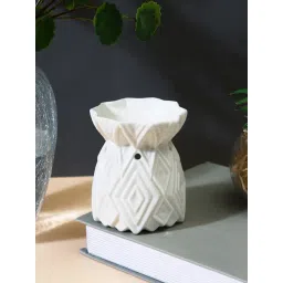 Tayhaa White Ceramic Geometric Tealight Holder-picture-36