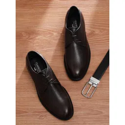 Teakwood Leathers Men Textured Leather Formal Derby Shoes-picture-16