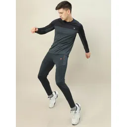 Technosport Colourblocked Slim Fit T-shirt-picture-38