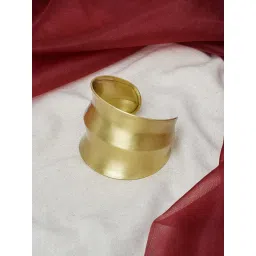 Teejh Aishwarya Golden Cuffs Bracelet for Women image 1