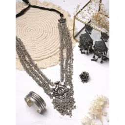 Teejh Pitara Collection Parnavi Silver Oxidized Jewellery Set-picture-28