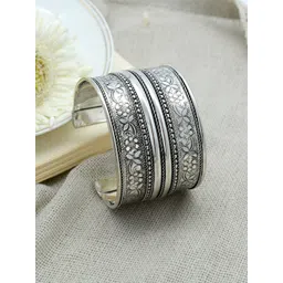 TEEJH Women Silver-Toned & Black Alloy  Silver-Plated Oxidized Cuff Bracelet-picture-34