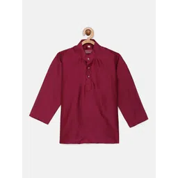 THANGAMAGAN Boys Dark Red Art Silk Kurta-picture-10