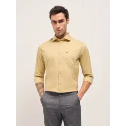 The Bear House Beige Cotton Tailored Fit Solid Formal Shirt-picture-42