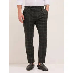 The Bear House Black Checks Regular Fit Trousers-picture-46