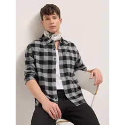 The Bear House Black Cotton Checked Regular Fit Shirt-picture-40