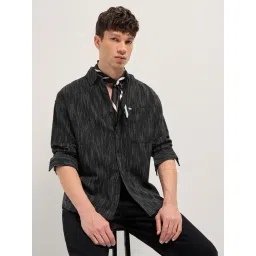 The Bear House Black Cotton Striped Regular Fit Shirt-picture-39