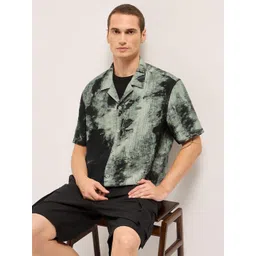 THE BEAR HOUSE Men Relaxed Fit Abstract Printed Cuban Collar Casual Shirt-picture-24