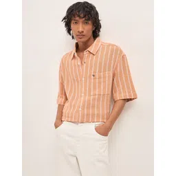 THE BEAR HOUSE Men Relaxed Fit Vertical Striped Spread Collar Pure Cotton Casual Shirt-picture-27