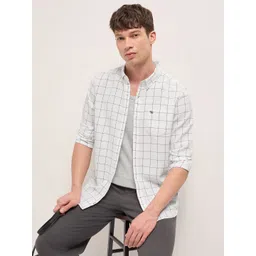 THE BEAR HOUSE Men Slim Fit Checked Button-Down Collar Casual Shirt-picture-33