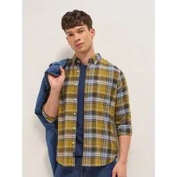 THE BEAR HOUSE Men Slim Fit Tartan Checked Button-Down Collar Pure Cotton Casual Shirt-picture-15