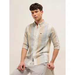 THE BEAR HOUSE Men Slim Fit Vertical Striped Button-Down Collar Casual Shirt-picture-19