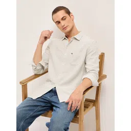 THE BEAR HOUSE Men Slim Fit Vertical Striped Spread Collar Casual Shirt-picture-35