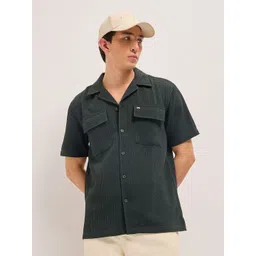 THE BEAR HOUSE Men Textured Cuban Collar Casual Shirt-picture-36