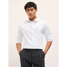 The Bear House White Solid Regular Fit Shirt-picture-25