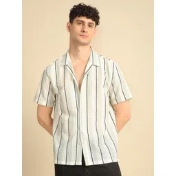THE BEETEL HOUSE Men Relaxed Fit Cuban Collar Vertical Striped Casual Shirt-picture-17