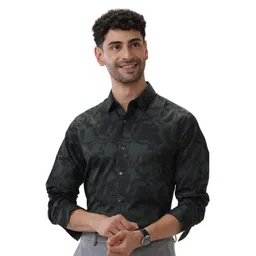 The Collection Men Classic Slim Fit Geometric Printed Spread Collar Cotton Formal Shirt-picture-33