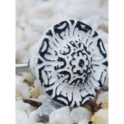 The Decor Mart Set Of 4 White & Black Textured Distress Metal Decorative Knobs-picture-11