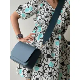 THE GUSTO Blue Solid Small Sling Handbag-picture-14