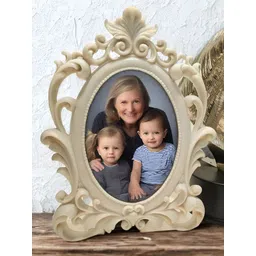 THE HOME CO. White Acrylic Vintage Table Photo Frames-image-49