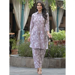 The Hope Floral Printed Top & Trousers Co-Ords-picture-31