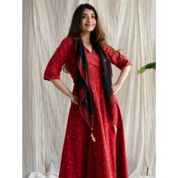 The Indian Ethnic Co Black Lotus Floral Ajrakh Handblock Printed Mul Scarf-picture-24