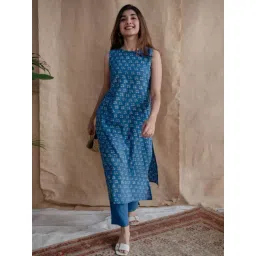 The Indian Ethnic Co Blue Straight Dabu Handblock Printed Slub Cotton Kurta-picture-18