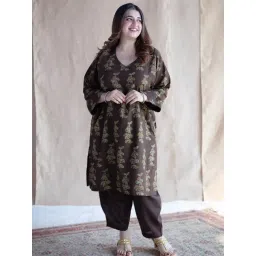 The Indian Ethnic Co Brown Cotton Straight Fit Ajrakh Handblock Printed Kurta-picture-29