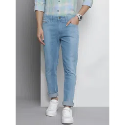 The Indian Garage Co Men Blue Light Fade Cropped Stretchable Jeans-picture-18