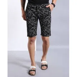 the indian garage co Men Floral Print Slim Fit Flat-Front Shorts-picture-19