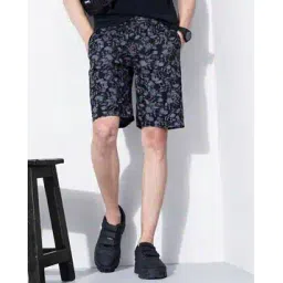 the indian garage co Skull Print Flat-Front Shorts-picture-19